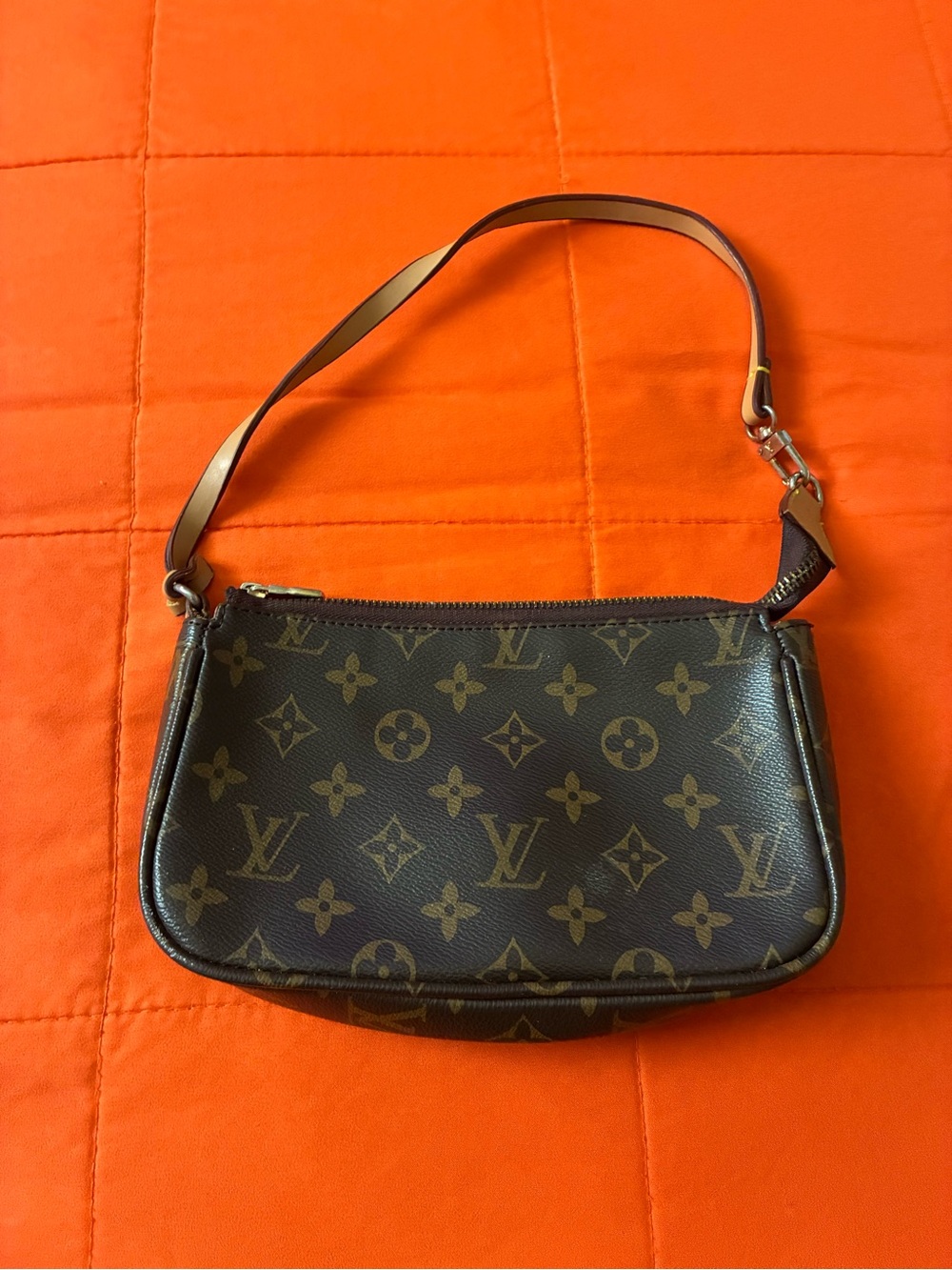 Louis Vuitton Monogram Pochette Leather Handbag